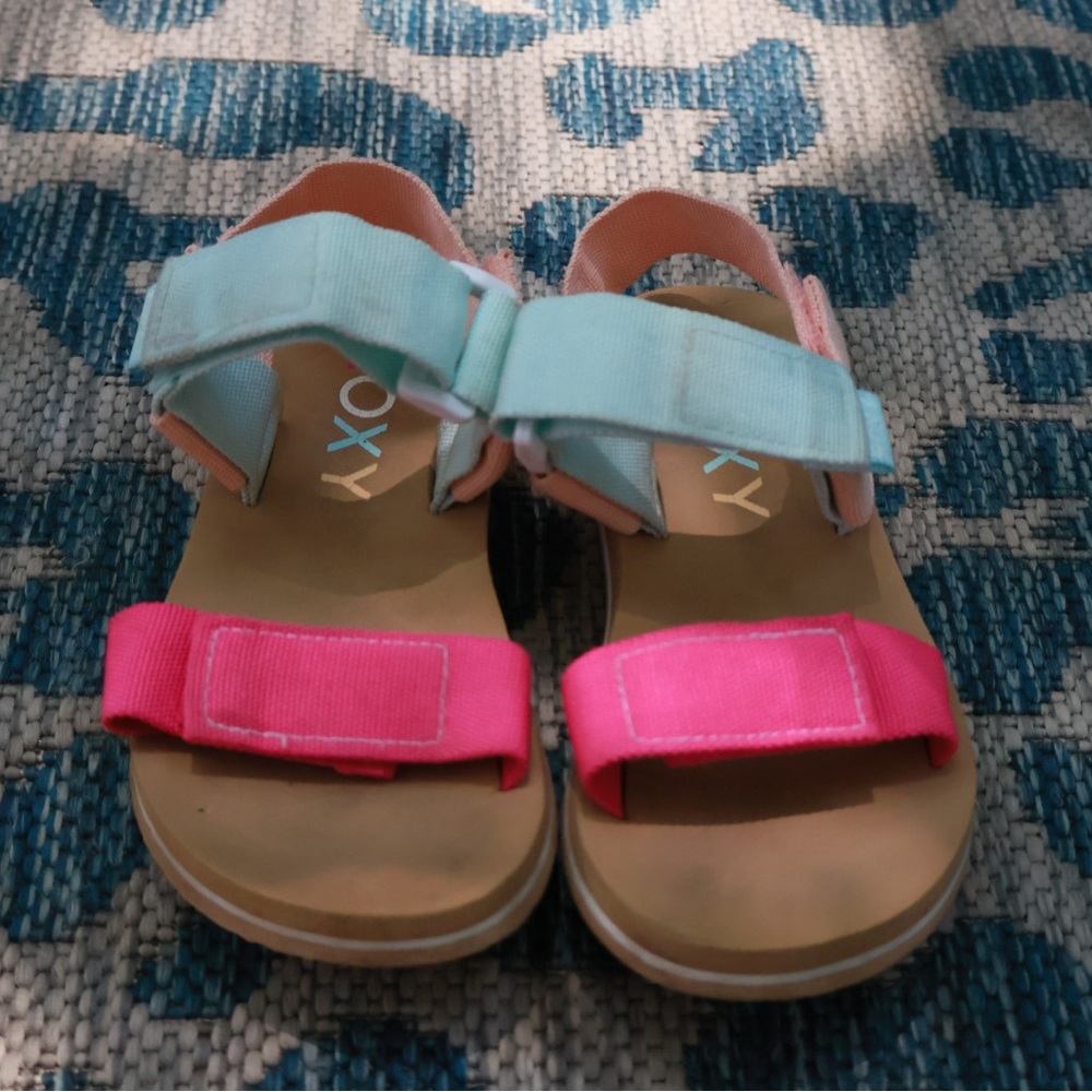 Girls Roxy Sandals - Picture 2 of 4